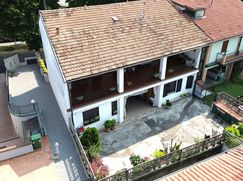 Casa Bi/Trifamiliare in Residenziale