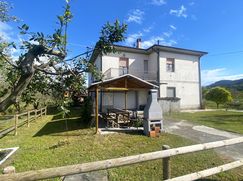 Casa Bi/Trifamiliare in Residenziale