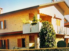 Casa Bi/Trifamiliare in Residenziale