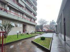 Negozio/Locale commerciale in Commerciale