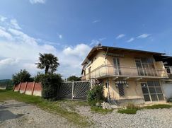 Casa Bi/Trifamiliare in Residenziale
