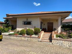 Villa in Residenziale