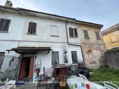 Casa Bi/Trifamiliare in Residenziale