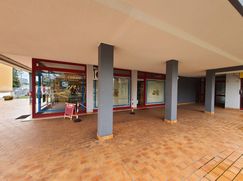 Negozio/Locale commerciale in Commerciale