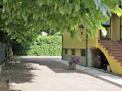Casa Bi/Trifamiliare in Residenziale