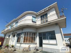 Casa Bi/Trifamiliare in Residenziale