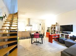 Casa Bi/Trifamiliare in Residenziale