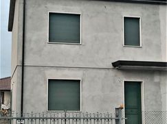 Casa Bi/Trifamiliare in Residenziale