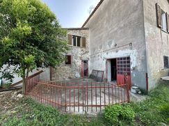 Casa Bi/Trifamiliare in Residenziale