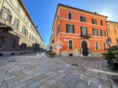 Ufficio in Commerciale
