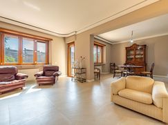 Casa Bi/Trifamiliare in Residenziale