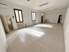 Ufficio in Commerciale