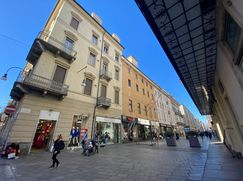 Negozio/Locale commerciale in Commerciale