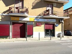 Negozio/Locale commerciale in Commerciale