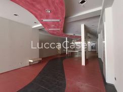 Negozio/Locale commerciale in Commerciale