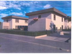 Casa Bi/Trifamiliare in Residenziale