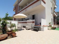 Casa Bi/Trifamiliare in Residenziale
