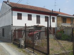 Casa Bi/Trifamiliare in Residenziale