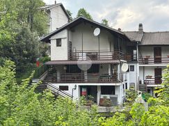 Casa Bi/Trifamiliare in Residenziale