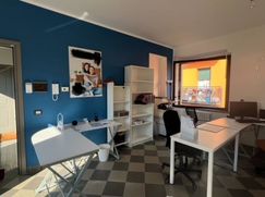 Ufficio in Commerciale