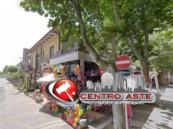 Negozio/Locale commerciale in Commerciale