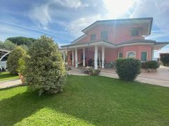 Villa in Residenziale