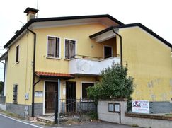 Edificio in Residenziale
