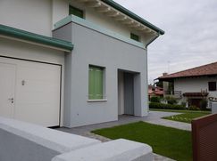 Casa Bi/Trifamiliare in Residenziale