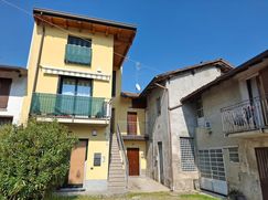 Casa Bi/Trifamiliare in Residenziale