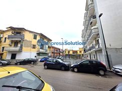 Negozio/Locale commerciale in Commerciale