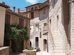 Casa Bi/Trifamiliare in Residenziale
