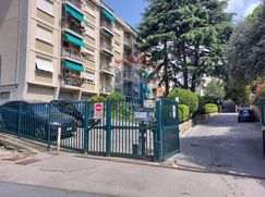 Negozio/Locale commerciale in Commerciale