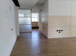 Ufficio in Commerciale