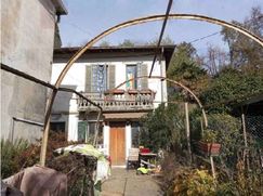 Casa Bi/Trifamiliare in Residenziale