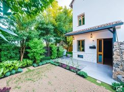 Casa Bi/Trifamiliare in Residenziale