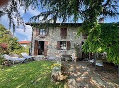 Casa Bi/Trifamiliare in Residenziale