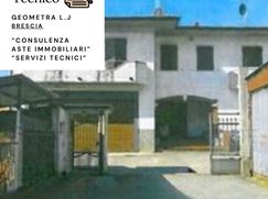 Casa Bi/Trifamiliare in Residenziale