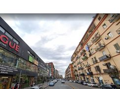 Negozio/Locale commerciale in Commerciale