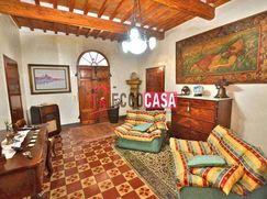 Casa Bi/Trifamiliare in Residenziale