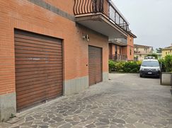 Negozio/Locale commerciale in Commerciale