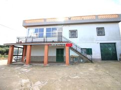 Casa Bi/Trifamiliare in Residenziale