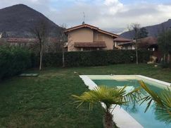 Casa Bi/Trifamiliare in Residenziale