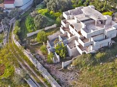 Casa Bi/Trifamiliare in Residenziale