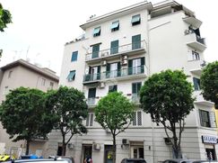 Negozio/Locale commerciale in Commerciale