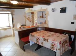 Casa Bi/Trifamiliare in Residenziale