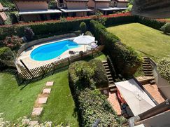 Casa Bi/Trifamiliare in Residenziale