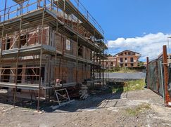 Casa Bi/Trifamiliare in Residenziale