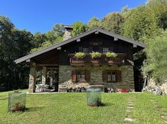 Casa Bi/Trifamiliare in Residenziale
