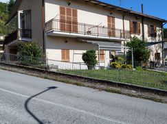 Casa Bi/Trifamiliare in Residenziale
