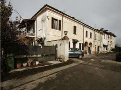 Casa Bi/Trifamiliare in Residenziale